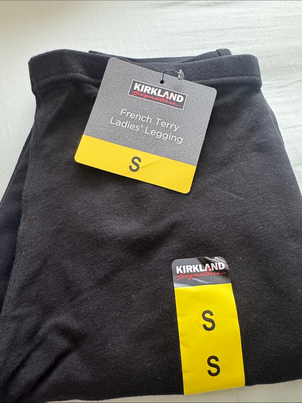 Kirkland Signature Ladies' Black Leggings with Size S Tag